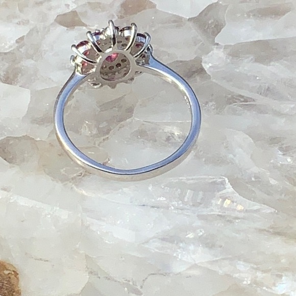 GARNET HALO 925 STERLING SILVER RING, SIZE 7.75 - Picture 3 of 9